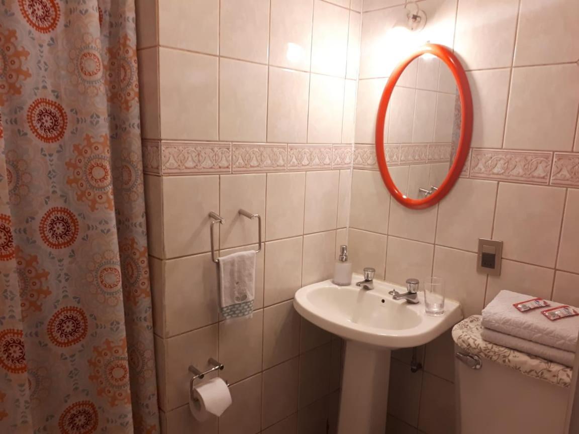 Hostal Mackay Τεμούκο Εξωτερικό φωτογραφία